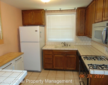 2749 Webb Street - Photo Thumbnail 3