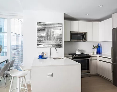 2805 Jackson Avenue, Long Island City - Photo Thumbnail 5