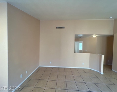 2760 Wild Cactus Court - Photo Thumbnail 6