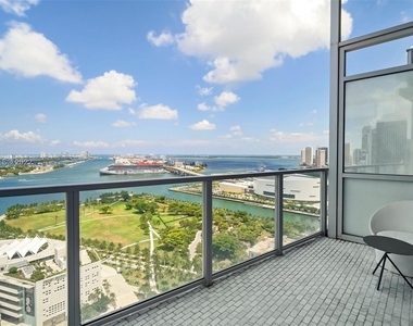 1100 Biscayne Blvd - Photo Thumbnail 7