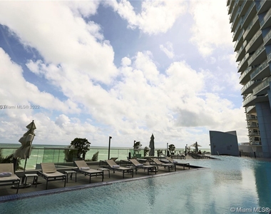 17001 Collins Ave - Photo Thumbnail 25