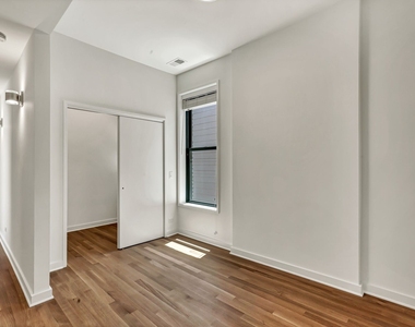 1022 N Ashland Avenue - Photo Thumbnail 22