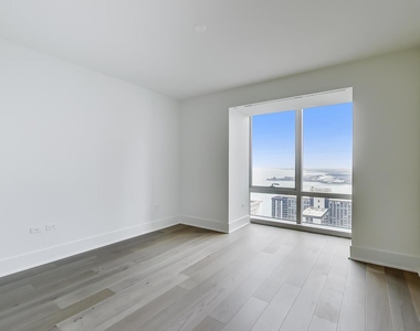 363 E Wacker Drive - Photo Thumbnail 27