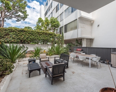 17368 W Sunset Blvd - Photo Thumbnail 16