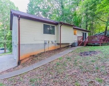 4391 Sandy Plains Road - Photo Thumbnail 27