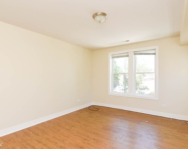 4805 N. Central Park, Unit 208 - Photo Thumbnail 7