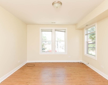 4805 N. Central Park, Unit 208 - Photo Thumbnail 6