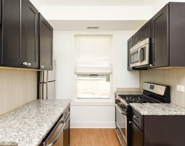 4805 N. Central Park, Unit 802 - Photo Thumbnail 1