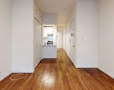 216 East 85th Street - Photo Thumbnail 3