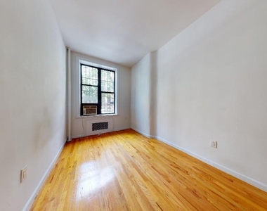 158 East 82 Street - Photo Thumbnail 0