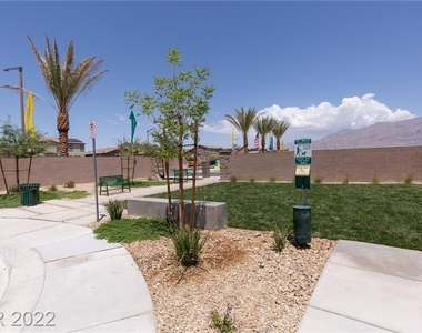 4126 Lunar Canyon Avenue - Photo Thumbnail 21