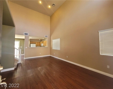 3925 Philomena Street - Photo Thumbnail 4