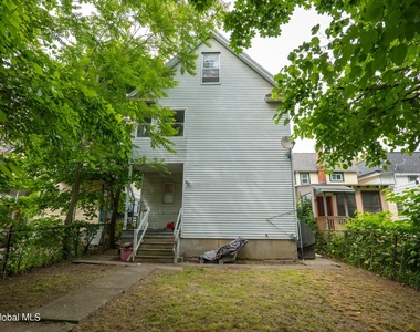 480 Yates Street - Photo Thumbnail 21