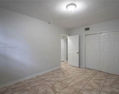 2195 Bay Dr - Photo Thumbnail 10