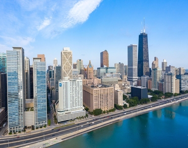 600 N Lake Shore Drive - Photo Thumbnail 1