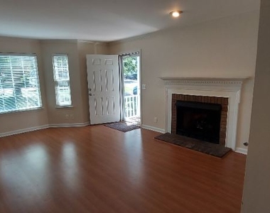 1251 Carriage Park Drive - Photo Thumbnail 10