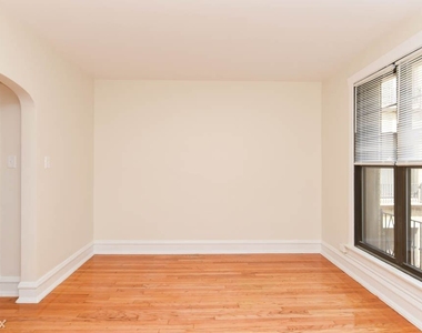 6372 N. Hermitage, Unit 2 - Photo Thumbnail 6