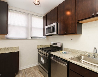 6372 N. Hermitage, Unit 3 - Photo Thumbnail 1