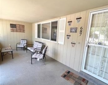 687 Laredo Street - Photo Thumbnail 3