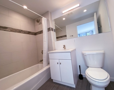 433 West 53rd Street - Photo Thumbnail 9