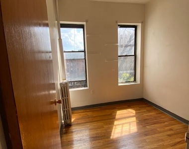 328 East 14th Street - Photo Thumbnail 4