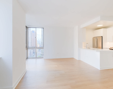777 6th Avenue - Photo Thumbnail 50