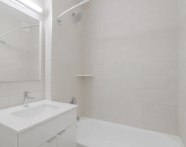 777 6th Avenue - Photo Thumbnail 29