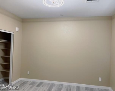 11230 Hidden Peak Avenue - Photo Thumbnail 29