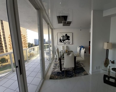 16425 Collins Ave - Photo Thumbnail 4