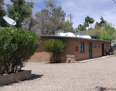 3177 E. Fort Lowell - Photo Thumbnail 3