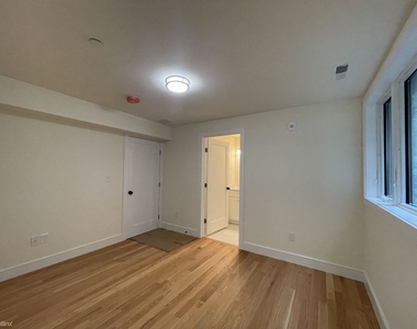 65 Cameron St Apt 1 - Photo Thumbnail 5