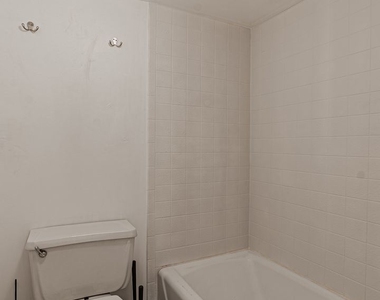 1365 Columbine St Apt 205 - Photo Thumbnail 19