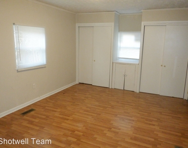 3909 Briargate Ave - Photo Thumbnail 8