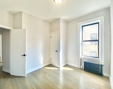 512 West 158th Street - Photo Thumbnail 3