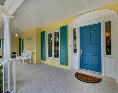 1117 Beach Drive - Photo Thumbnail 10