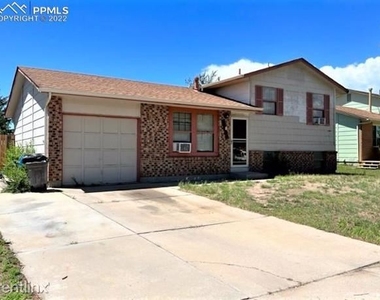 6711 Noble Street - Photo Thumbnail 11