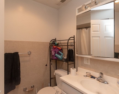 3045 N. Racine, Unit B - Photo Thumbnail 11