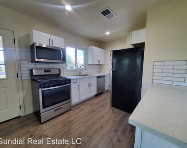 5963 W. Ocotillo Rd - Photo Thumbnail 15