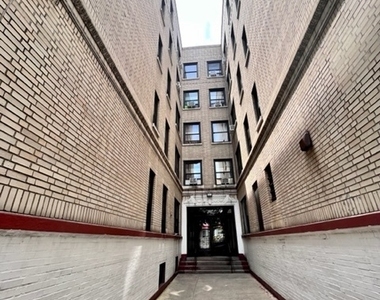 656 West 204th Street, New York, NY 10034 - Photo Thumbnail 4