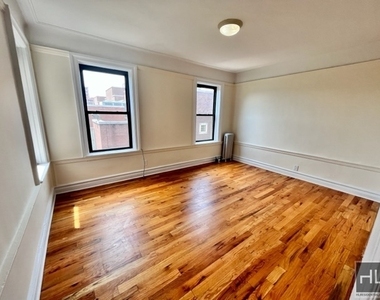 656 West 204th Street, New York, NY 10034 - Photo Thumbnail 3
