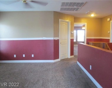 6476 Robusta Court - Photo Thumbnail 18