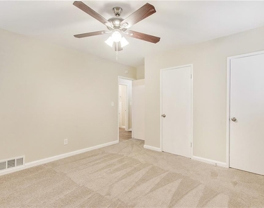 2233 Springdale Circle Sw - Photo Thumbnail 24