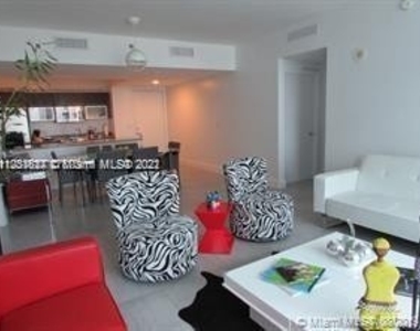 951 Brickell Ave - Photo Thumbnail 0