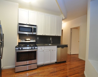 East 25th Street, Unit 5c - Photo Thumbnail 0