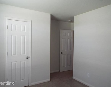 304 Pine Mist Lane - Photo Thumbnail 26