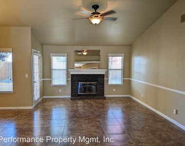 1850 E Turnberry Ave - Photo Thumbnail 6