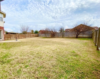 7325 Chadwick Drive - Photo Thumbnail 23