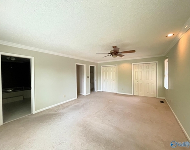 257 West Lake Circle - Photo Thumbnail 28