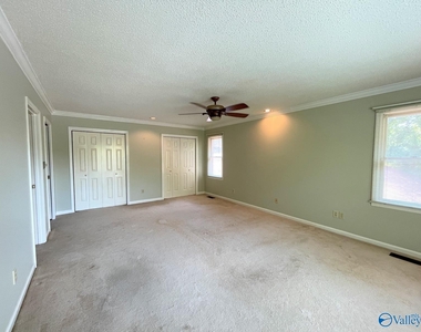 257 West Lake Circle - Photo Thumbnail 29