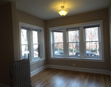 5354 N Winthrop Avenue - Photo Thumbnail 2